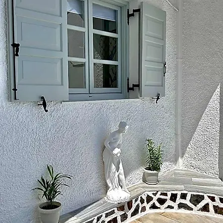 Maralex Santorini Island